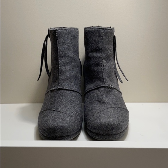 grey ankle boots - Picture 4 of 6